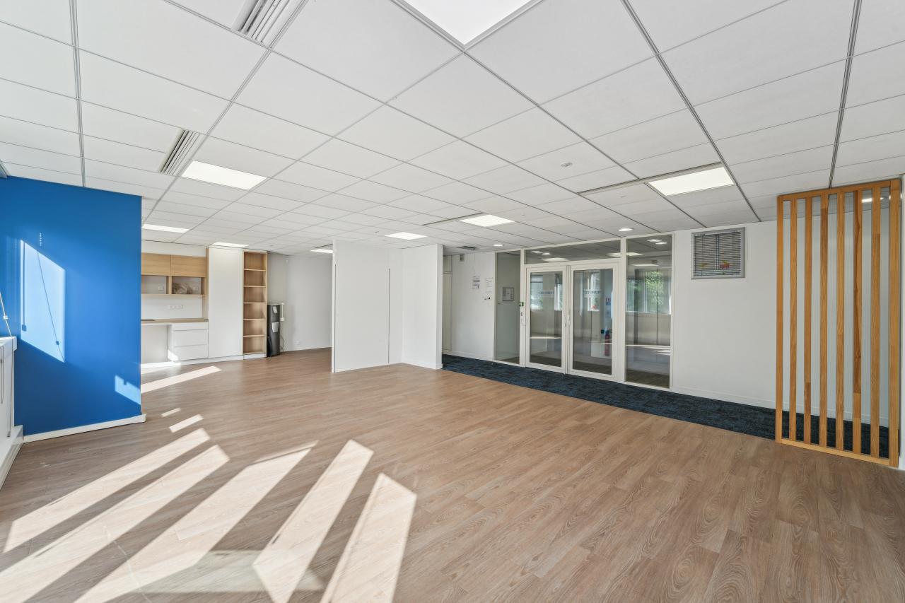 Bureau Levallois-Perret 1684m² Location bureau Levallois-Perret Hauts-de-Seine OLBUR2001930 2